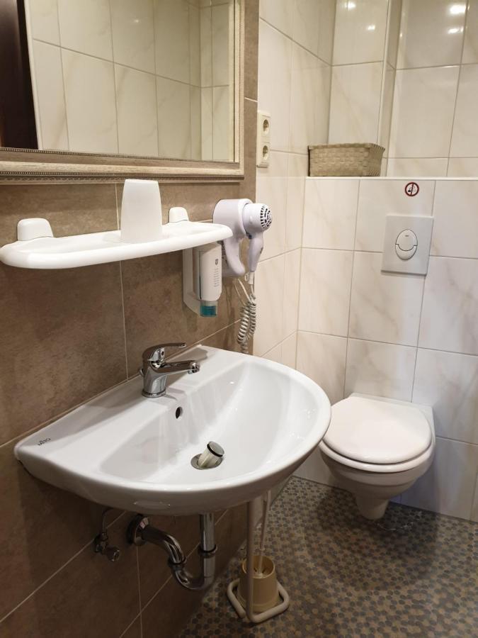 Hotel Haus Jutta Goessweinstein Exteriér fotografie
